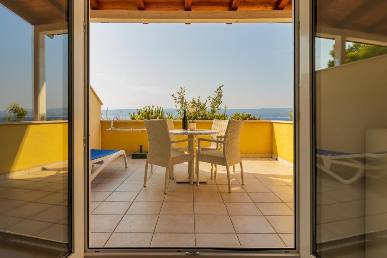 Luxury Apartments Villa Ruzmarina With New Heated Infinity Pool And Lounge Area Marusici  Екстериор снимка