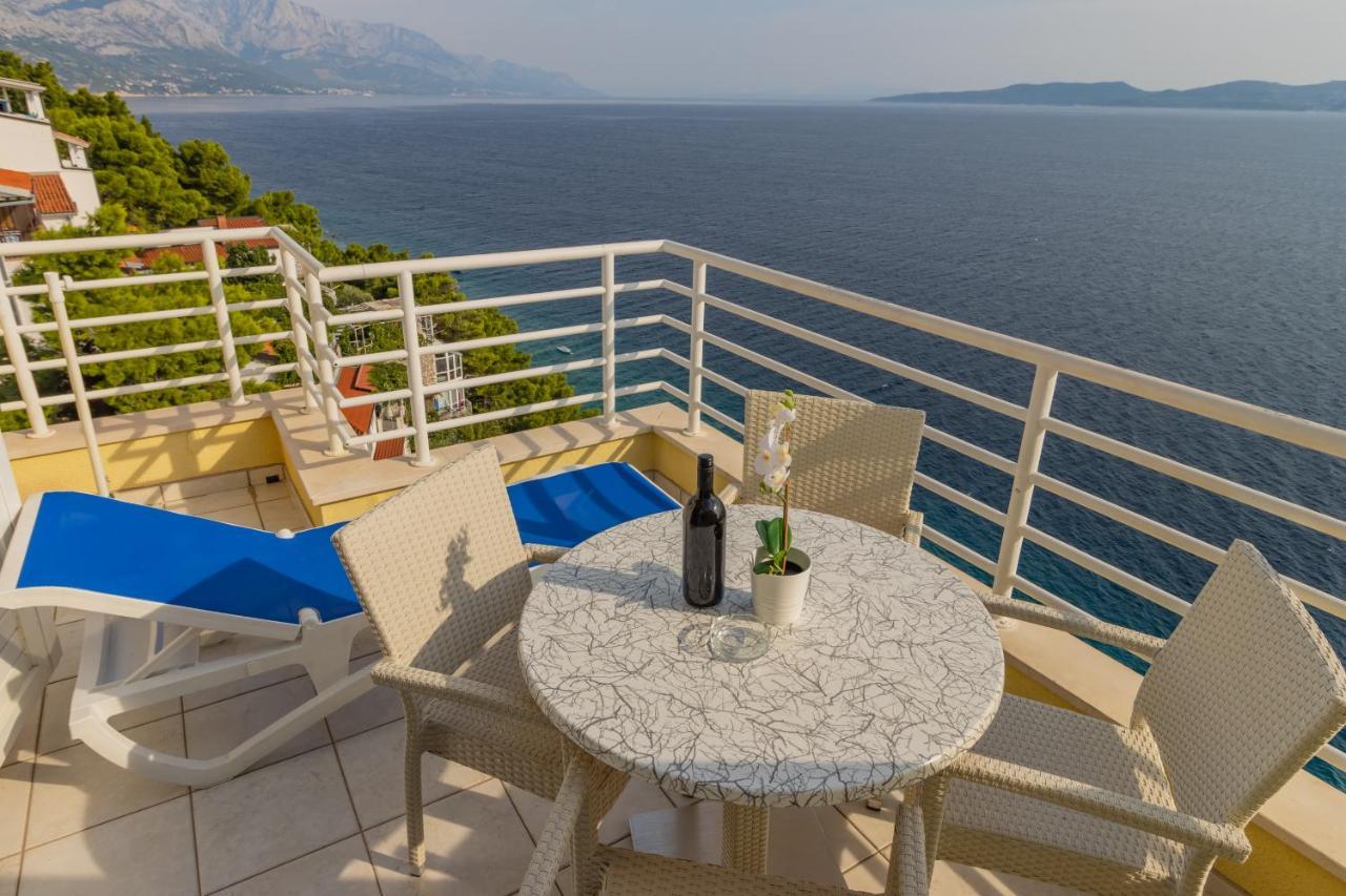 Luxury Apartments Villa Ruzmarina With New Heated Infinity Pool And Lounge Area Marusici  Екстериор снимка