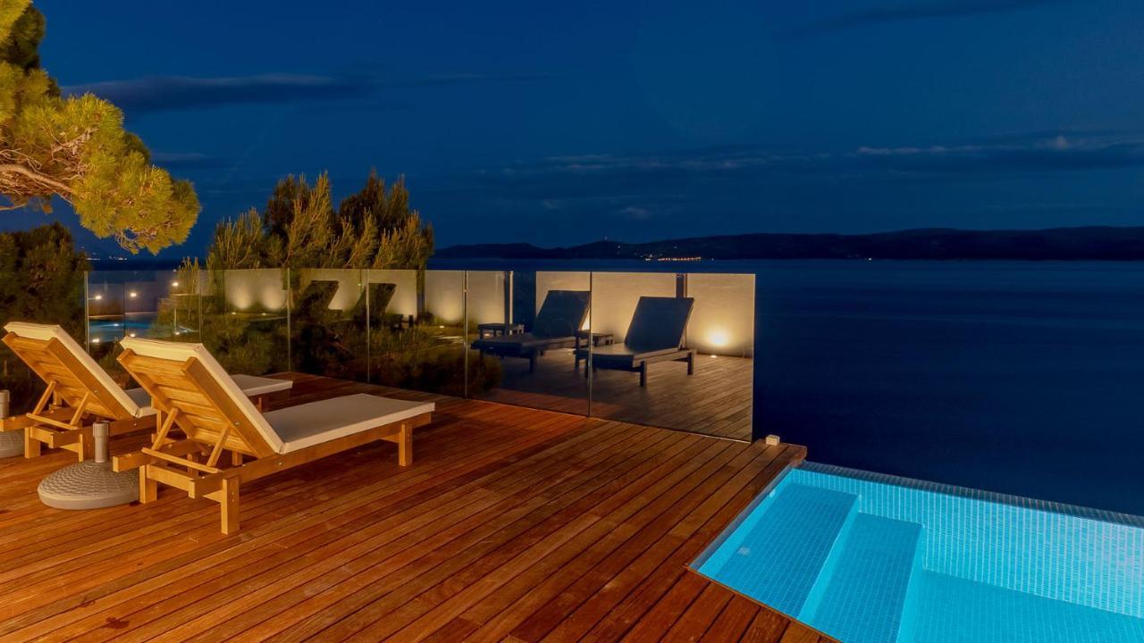 Luxury Apartments Villa Ruzmarina With New Heated Infinity Pool And Lounge Area Marusici  Екстериор снимка