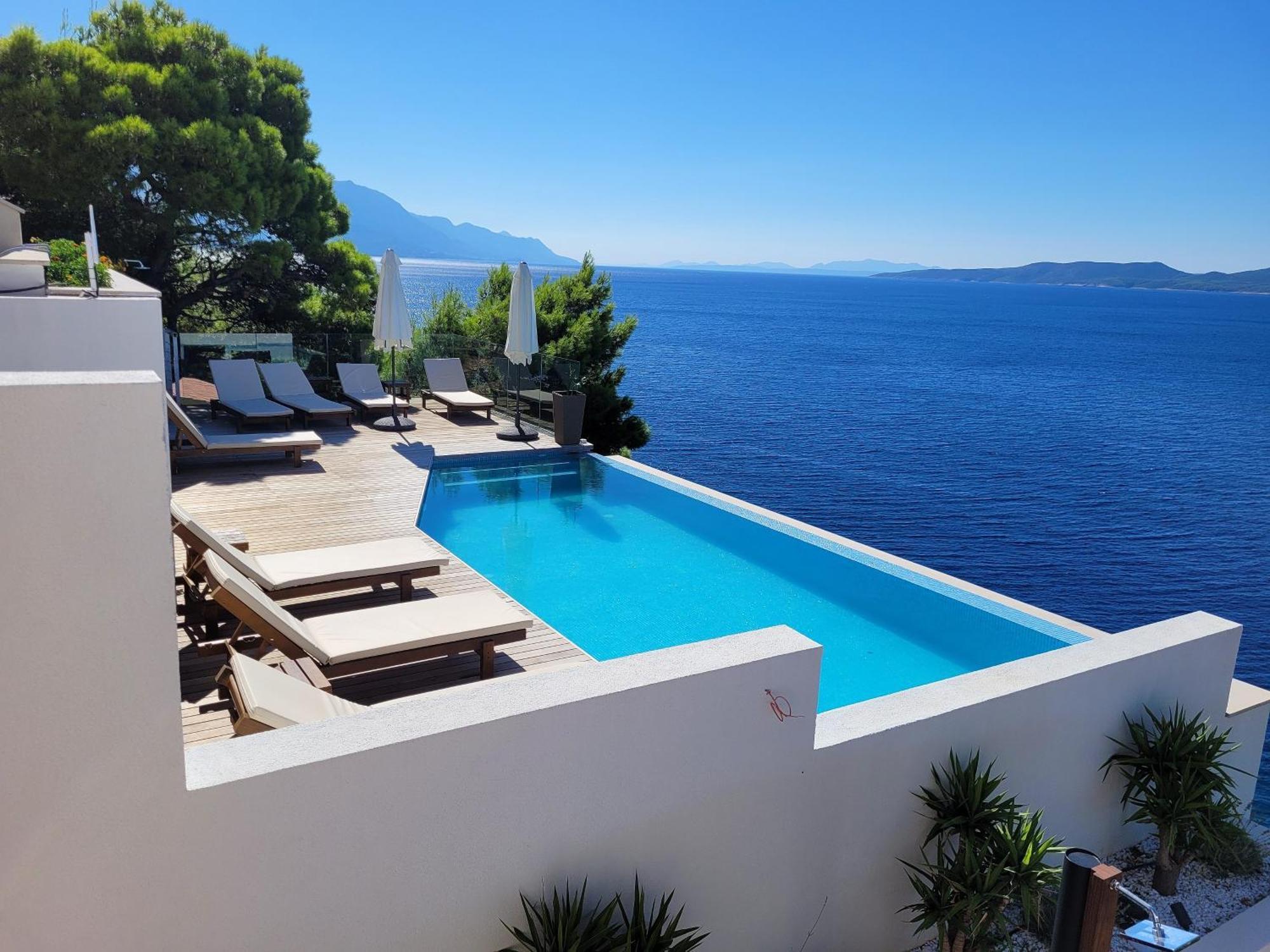 Luxury Apartments Villa Ruzmarina With New Heated Infinity Pool And Lounge Area Marusici  Екстериор снимка