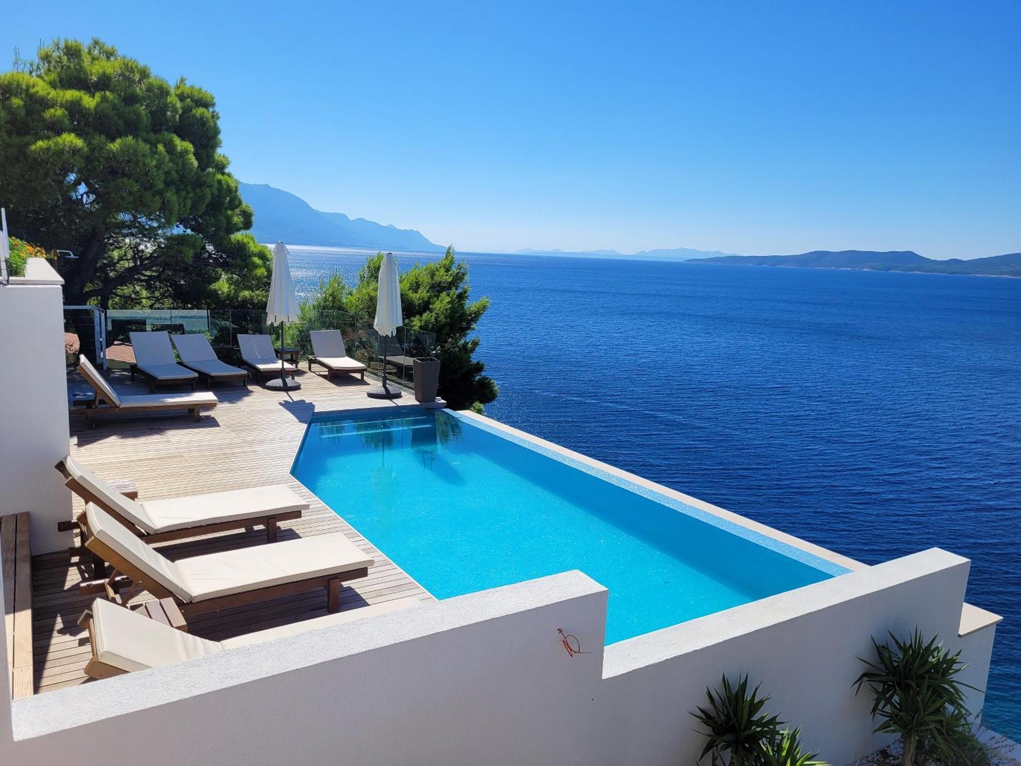 Luxury Apartments Villa Ruzmarina With New Heated Infinity Pool And Lounge Area Marusici  Екстериор снимка